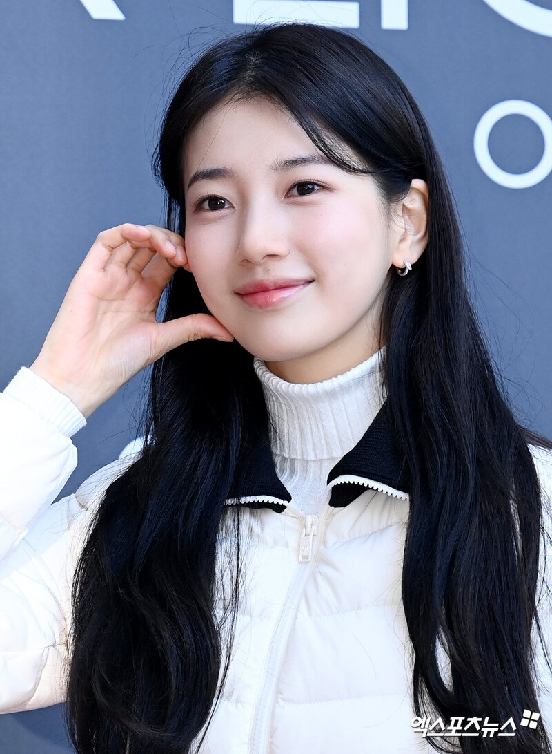 231112 Suzy at GUESS Pop-Up Store Event in Seoul documents 8