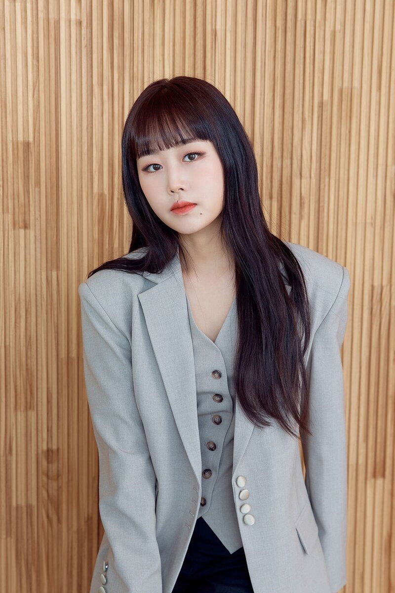 Lee Su Jeong 2021 profile photos documents 7