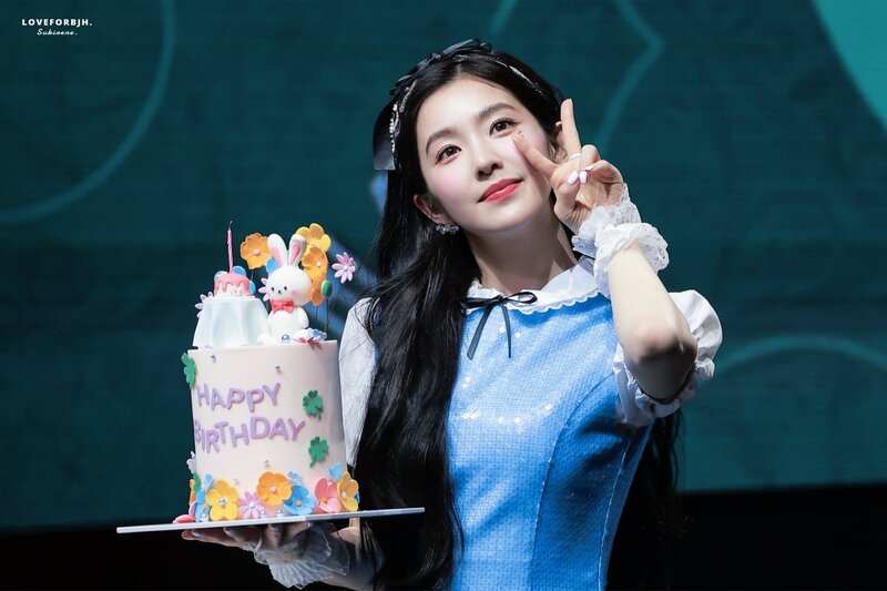 240329 Red Velvet Irene - B-day Party ‘Irene in Wonderland’ documents 3