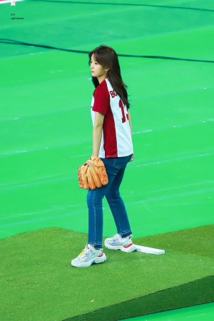 191216 Apink Bomi - ISAC Pitching Competition