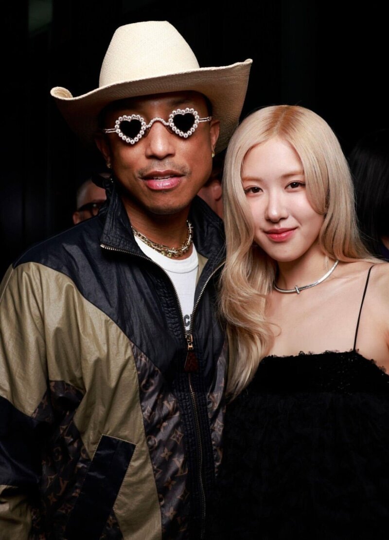 240411 ROSÉ with Pharrell Williams at the ‘Tiffany Wonder’ Exhibition documents 2