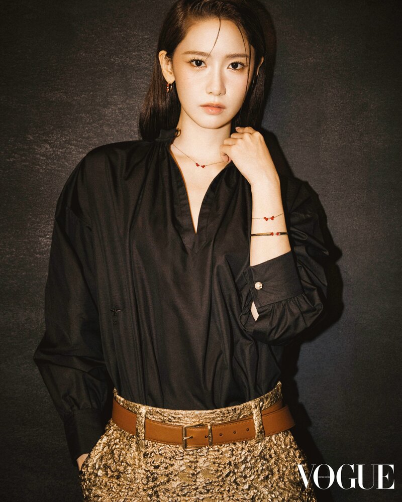 YOONA for VOGUE Hong Kong February 2024 Issue documents 6