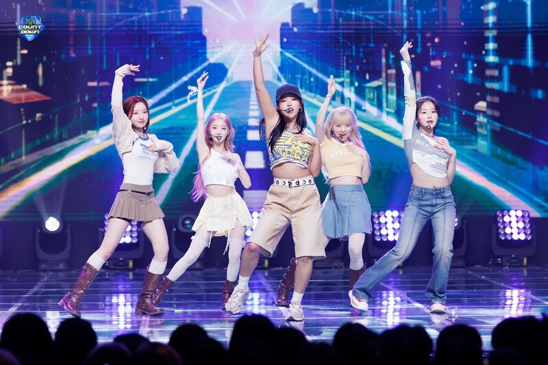 240418 Loossemble - 'Girls' Night' at M Countdown documents 2