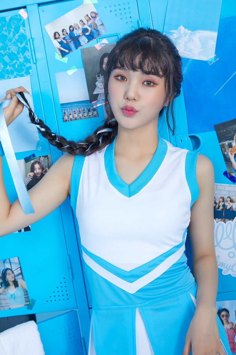 OH MY GIRL - Cute Concept 'Blizzard Blue' - Photoshoot by Universe documents 3