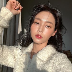 220312 AOA Seolhyun Instagram Update