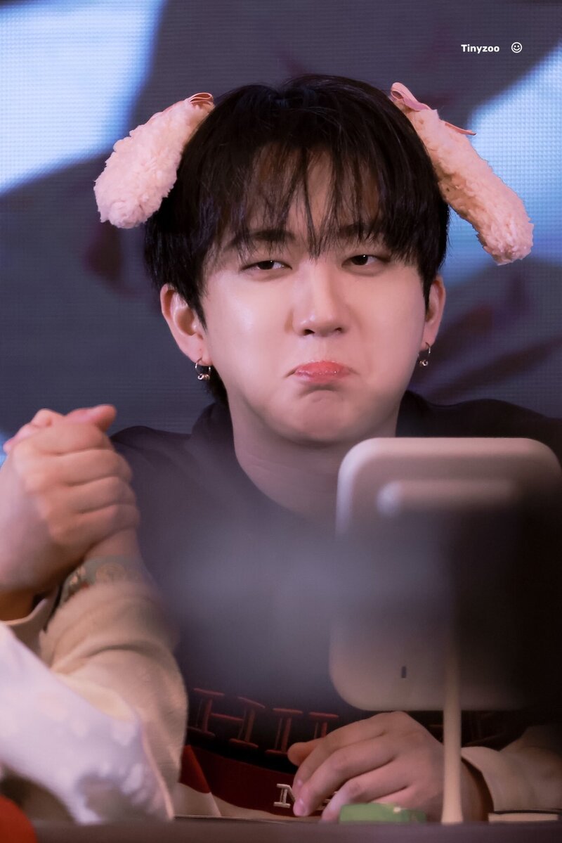 240203 StrayKids Changbin - KMS Fansign Event documents 3