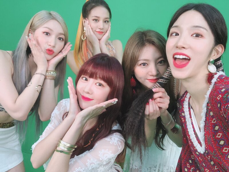 190924 INKIGAYO Twitter Update with Laboum documents 2