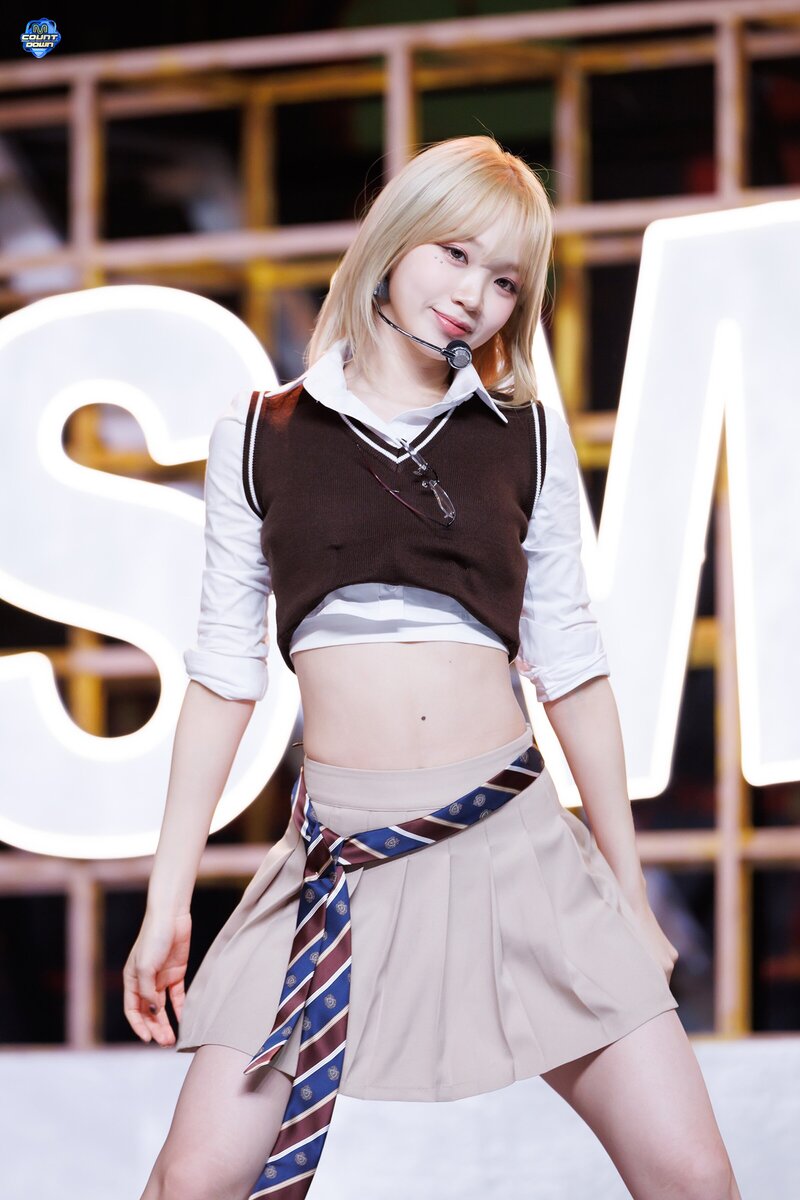 240307 LE SSERAFIM Chaewon - 'EASY' and 'Smart' at M Countdown documents 11