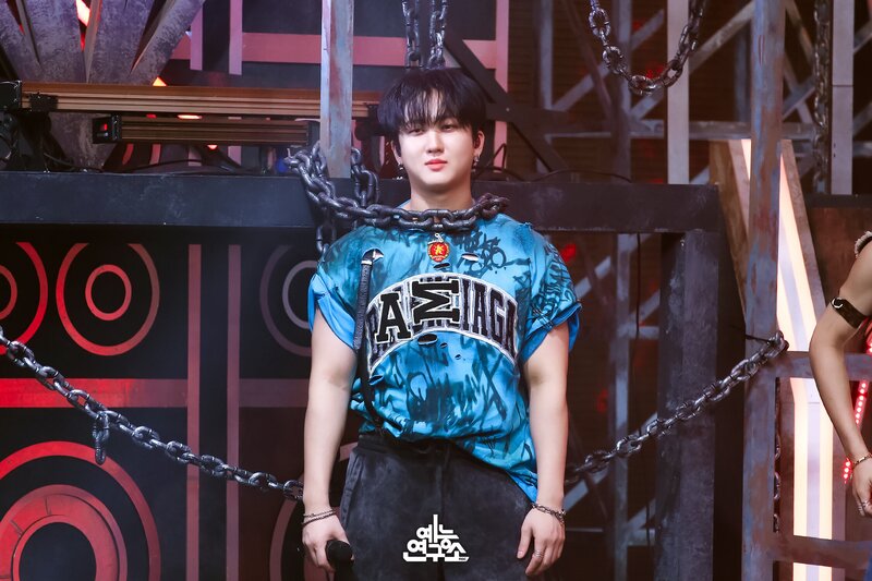 231111 Stray Kids Changbin - "Rock-Star" at Music Core documents 4