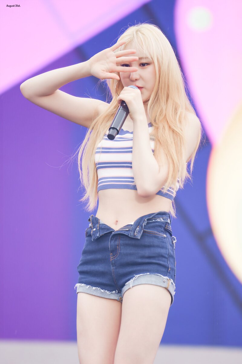 230722 Lee Chae Yeon at K-POP World Festival documents 3