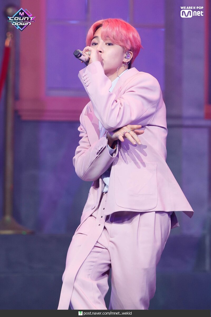 190418 BTS Jimin - 'Boy with Luv' at M COUNTDOWN documents 5