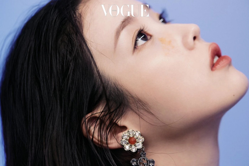 IU for Vogue Korea Magazine x Gucci May 2021 Issue documents 7