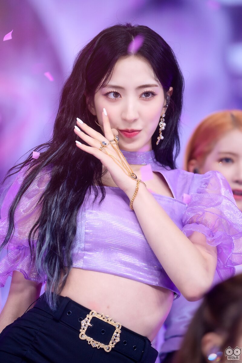 220711 WJSN - 'Last Sequence' Comeback at SBS Inkigayo documents 24