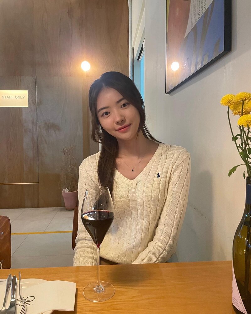 230331 Nayoung Instagram Update documents 1