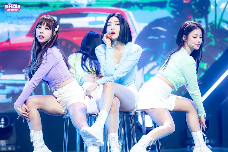 210317 Brave Girls - Rollin' at Show Champion documents 3