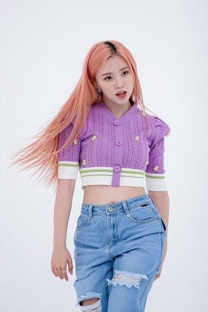 230411 MBC Naver - Kep1er Yeseo - Weekly Idol On-site Photos