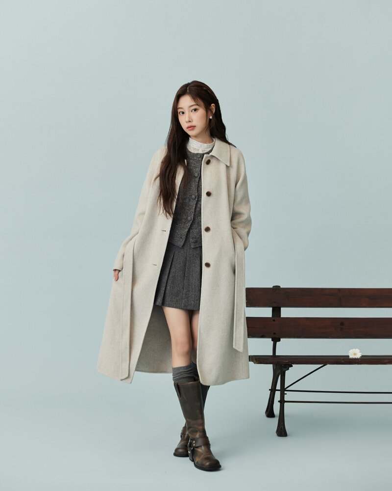 KANG HYEWON for Roem 2023 Winter Collection 'My Romantic Play' documents 8