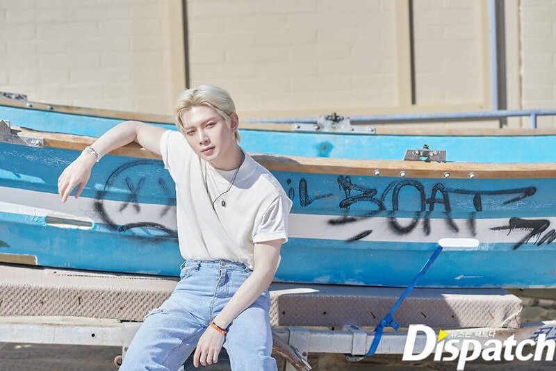 March 4, 2022 YEOSANG- 'ATEEZ IN LA' Photoshoot by DISPATCH documents 4