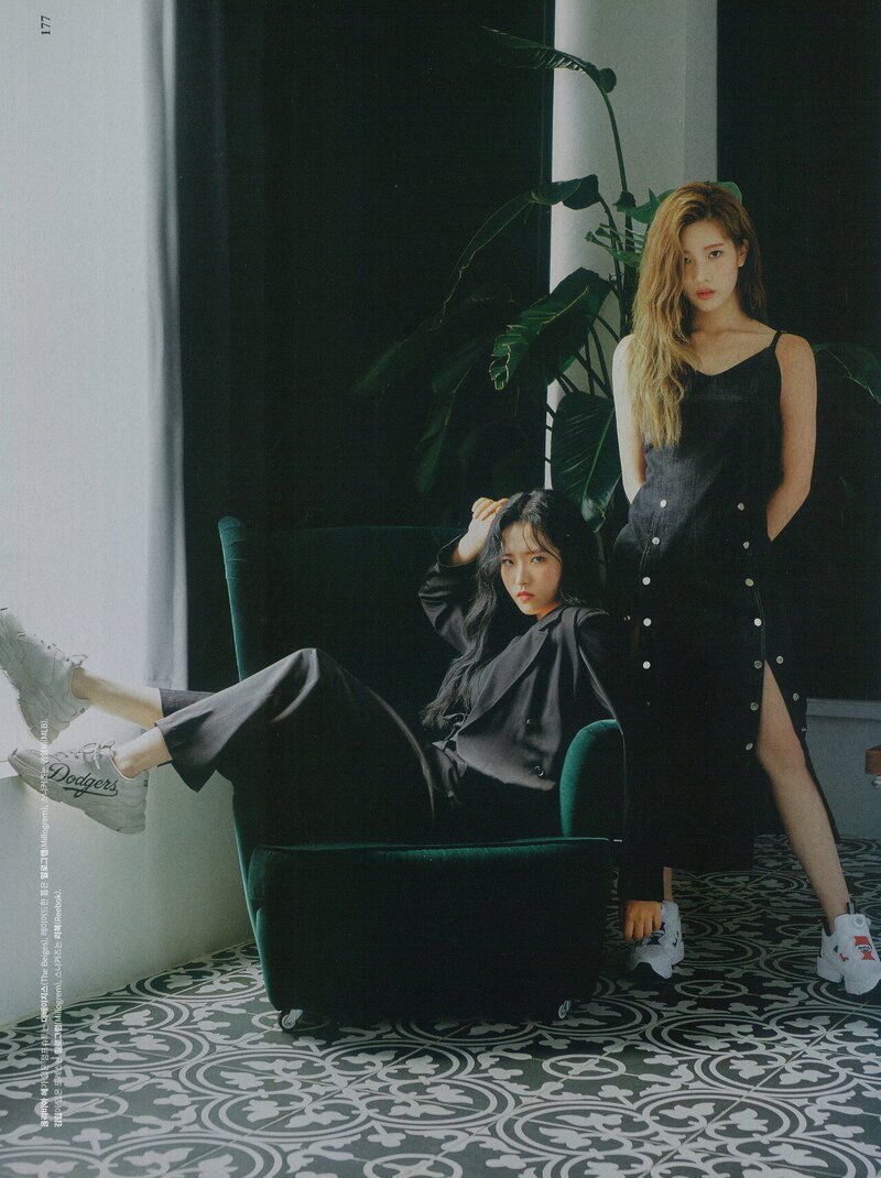 LOONA for DAZED Korea July 2020 issue [SCANS] documents 12