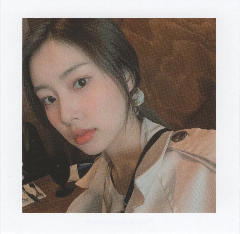 Hyewon 1st Photobook Beauty Cut [Scans] documents 13