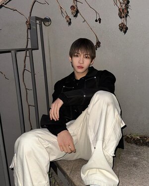 231207 POW Instagram Update - Hyunbin