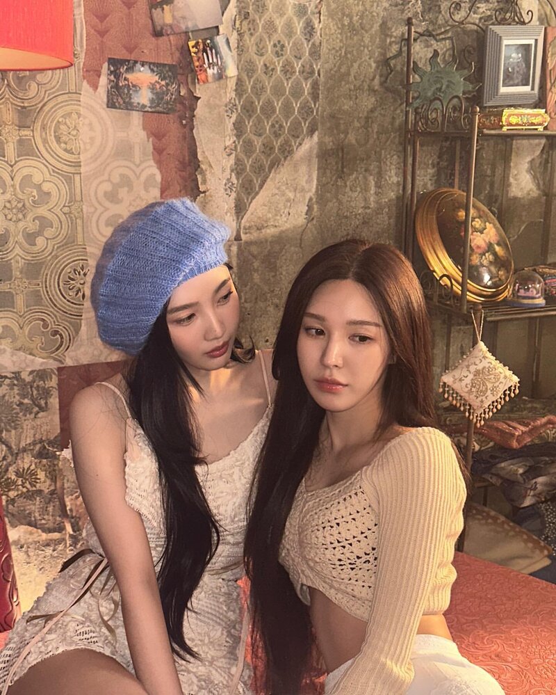 231202 Red Velvet Joy Instagram Update documents 2