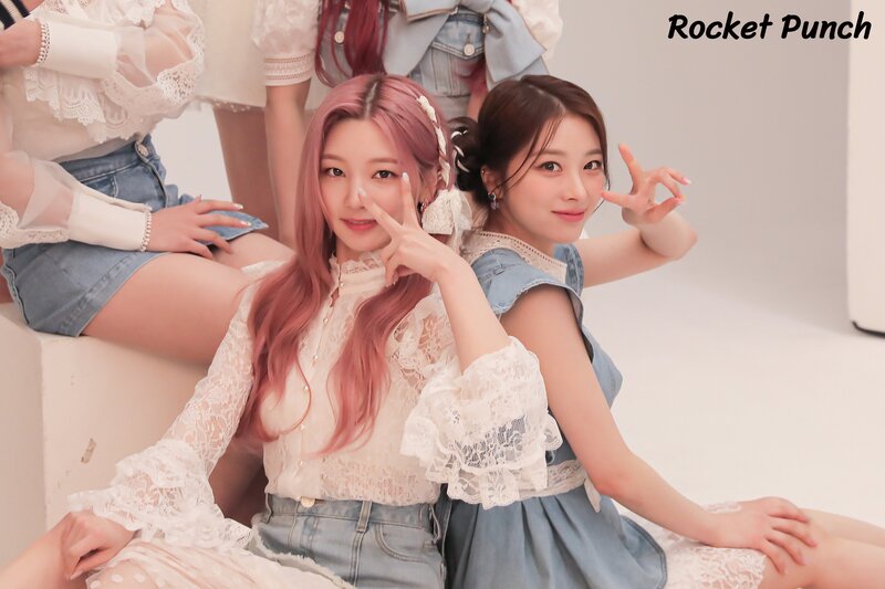 220628 Woollim Naver - Rocket Punch - 'Fiore' Jacket Shoot documents 25