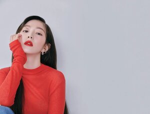 Red Velvet's Irene for Marie Claire magazine September 2019 issue