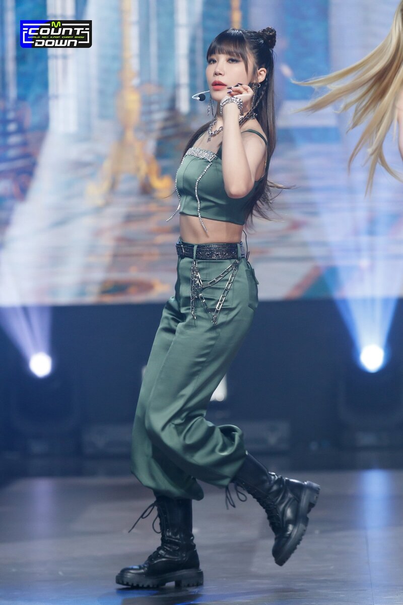 220224 Apink - 'Dilemma' at M Countdown documents 23