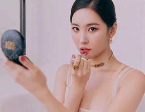 Sunmi for Elle Korea 2019 May issue