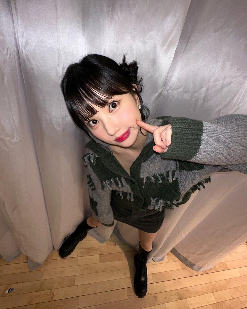 221225 VIVIZ Eunha Instagram Update documents 2