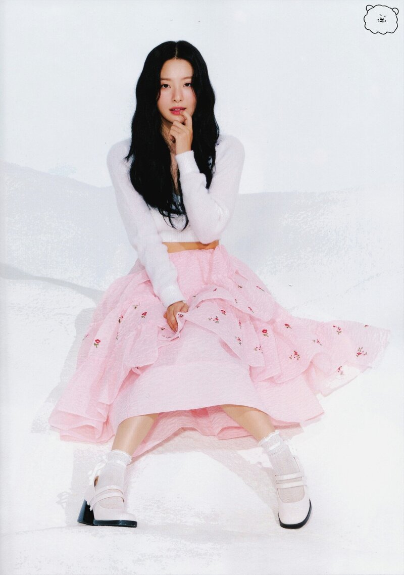Red Velvet - 'Winter SMTOWN: SMCU Palace' (GUEST Ver.) [SCANS] documents 1
