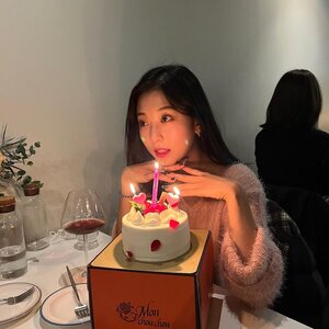 221107 CLC Seungyeon Instagram Update