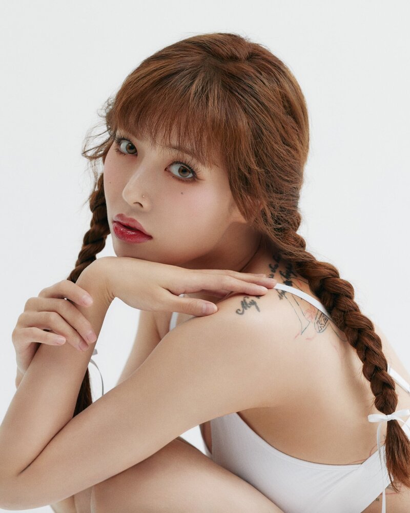 AT AREA - HyunA Profile Photos 2023 documents 6