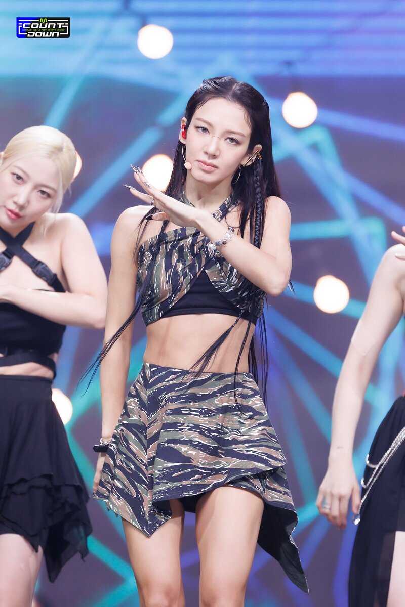 230824 HYO - 'Picture' at M COUNTDOWN documents 2