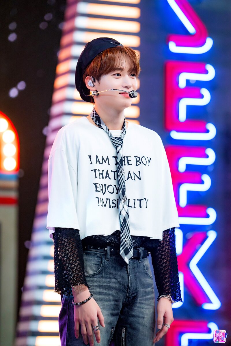 230917 CRAVITY Jungmo - 'Ready or Not' at Inkigayo documents 2