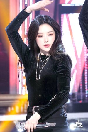240203 (G)I-DLE Shuhua -  'Super Lady' at Music Core