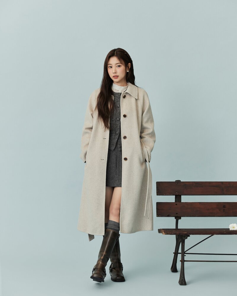 KANG HYEWON for Roem 2023 Winter Collection 'My Romantic Play' documents 6