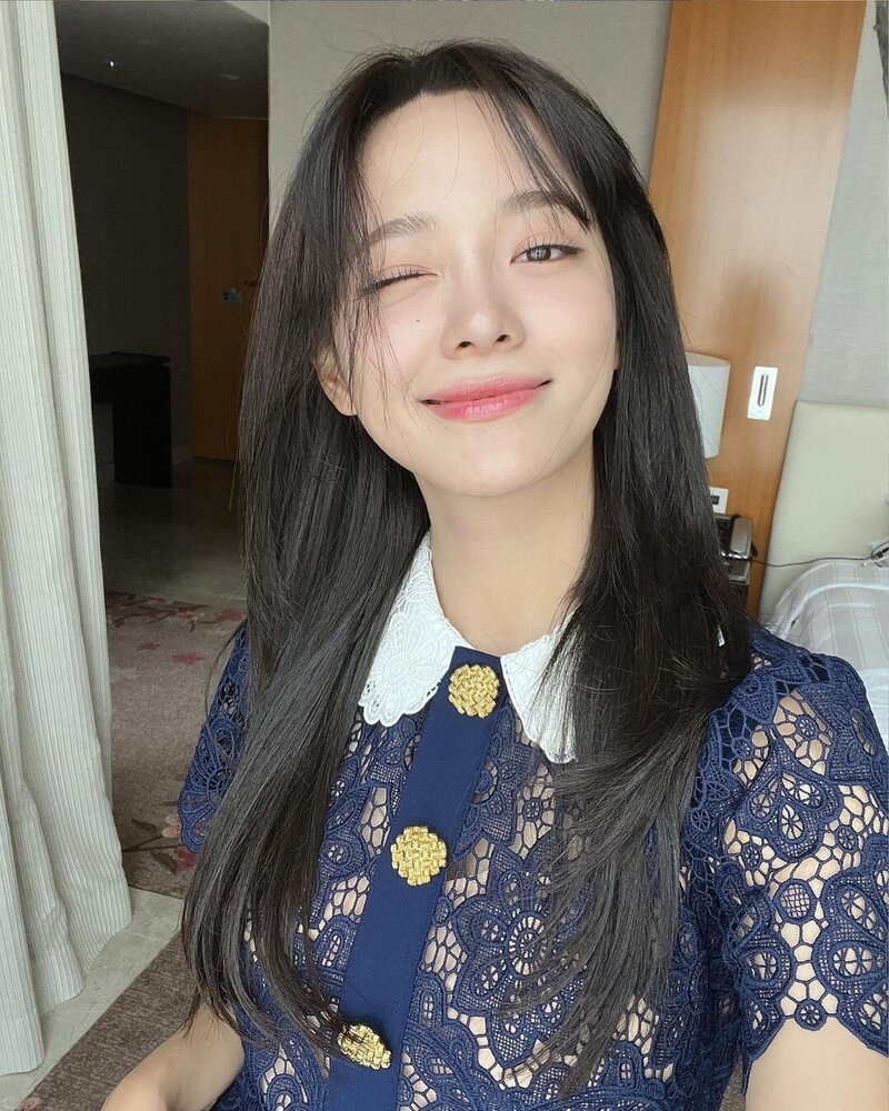221028 Sejeong Instagram Update documents 2