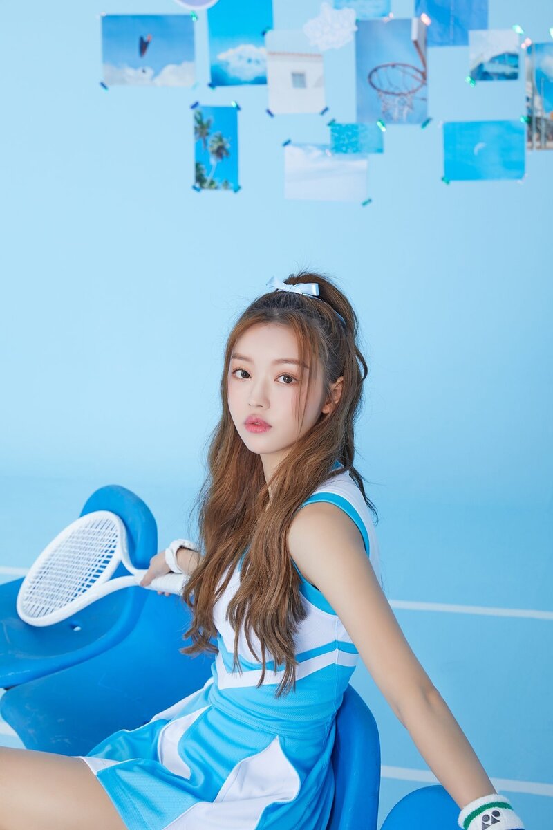 OH MY GIRL - Cute Concept 'Blizzard Blue' - Photoshoot by Universe documents 13