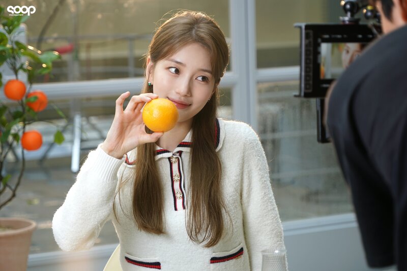 231205 SOOP Naver Post - Suzy - Guess FW23 Photoshoot Behind documents 2