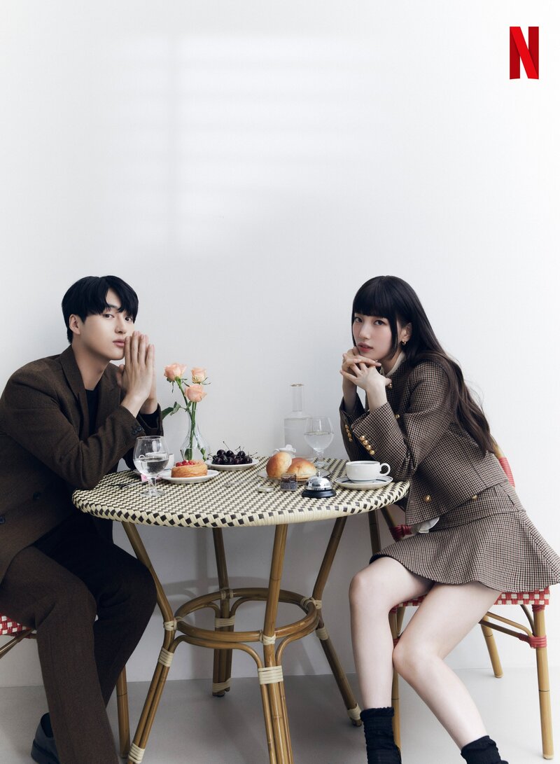 Suzy and Actor Yang Se Jong for Netflix "Doona!" Couple Photoshoot documents 5