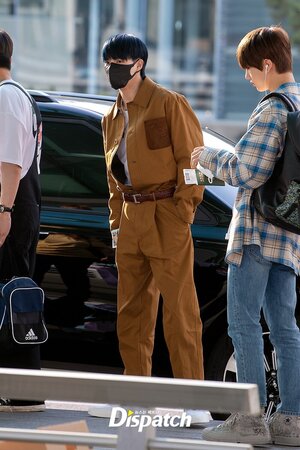 220528 NCT Jeno at Incheon International Airport departing for 'Begin Again KPOP Edition' Philippines