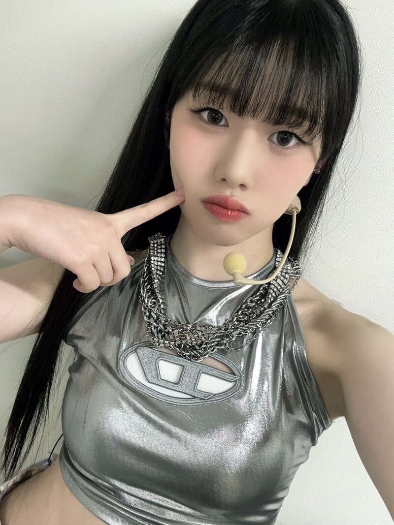 240328 ME:I Twitter Update - Ayane documents 1