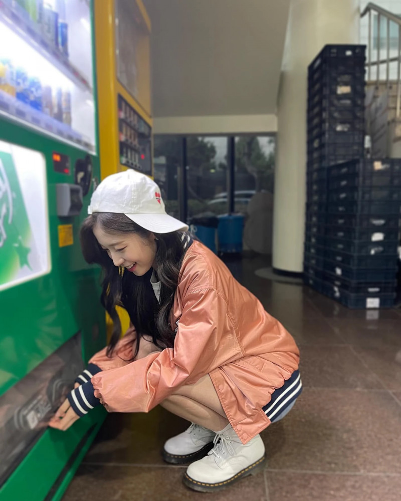 210319 OH MY GIRL Arin SNS Update documents 10