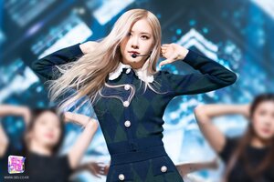 210404 Rosé - 'On The Ground' at Inkigayo