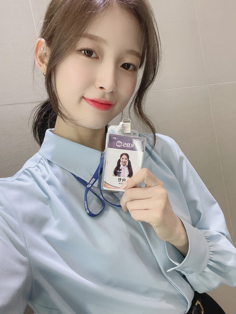 210305 OH MY GIRL Arin SNS Update documents 2
