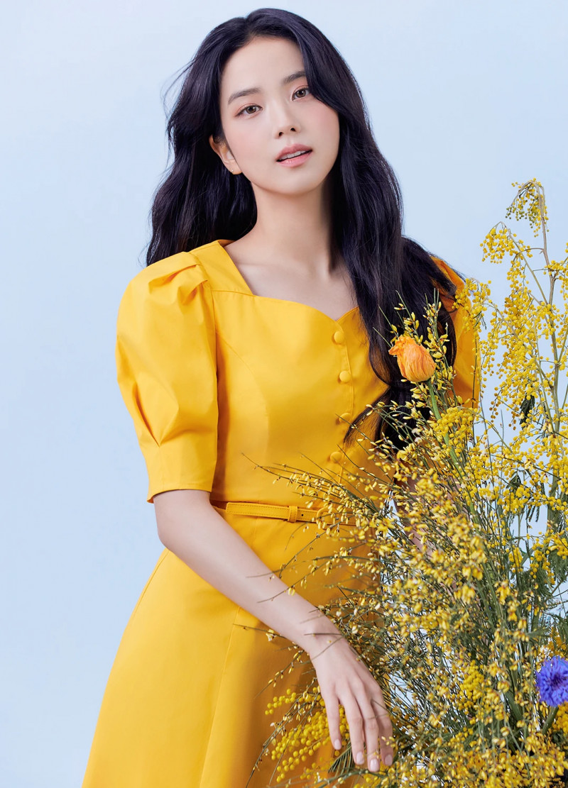 BLACKPINK's Jisoo for 'it MICHAA' 2021 Spring Campaign documents 1