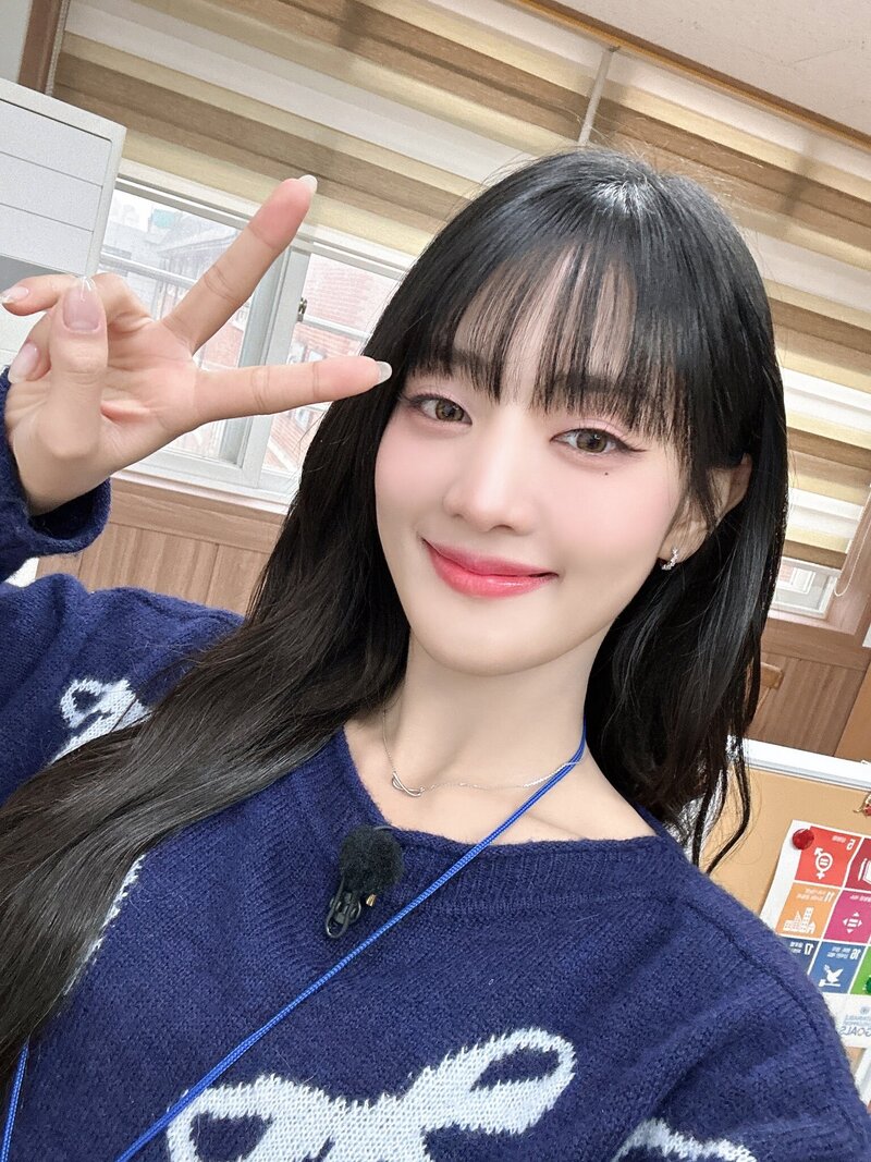 240418 - (G)I-DLE Twitter Update with MINNIE documents 2