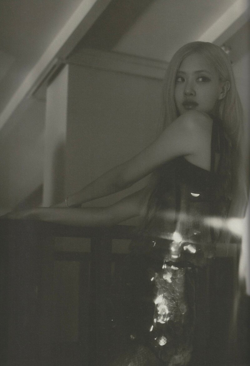 BLACKPINK Rosé - Season’s Greetings 2024: 'From HANK & ROSÉ To You' (Scans) documents 7